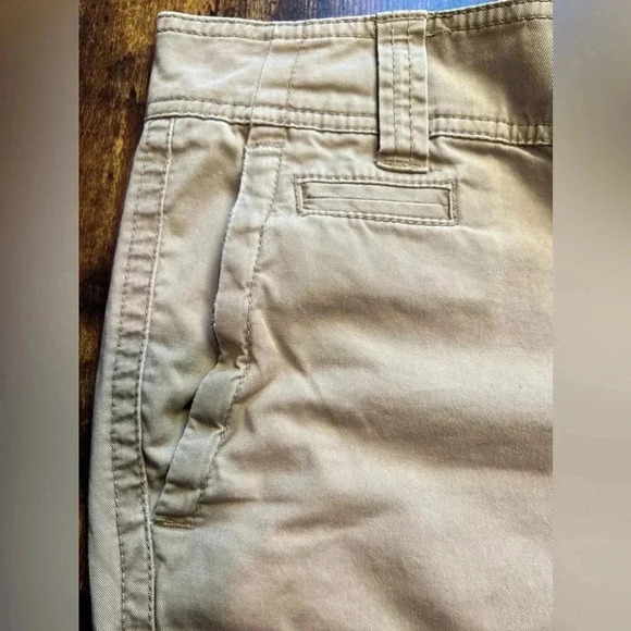 NEW YORK & COMPANY | ladies distressed khaki pants. Size: 10 - Picture 4 of 15